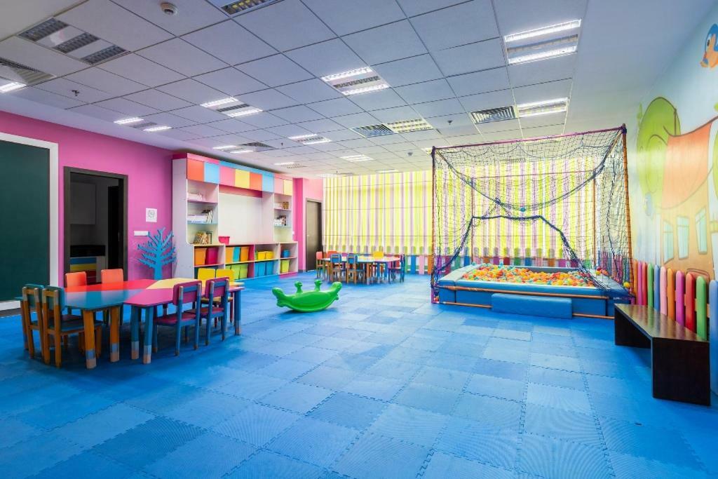 แลงคาสเตอร์ ฮานอย เซอร์วิส อพาร์ตเมนท์ Aparthotel ภายนอก รูปภาพ